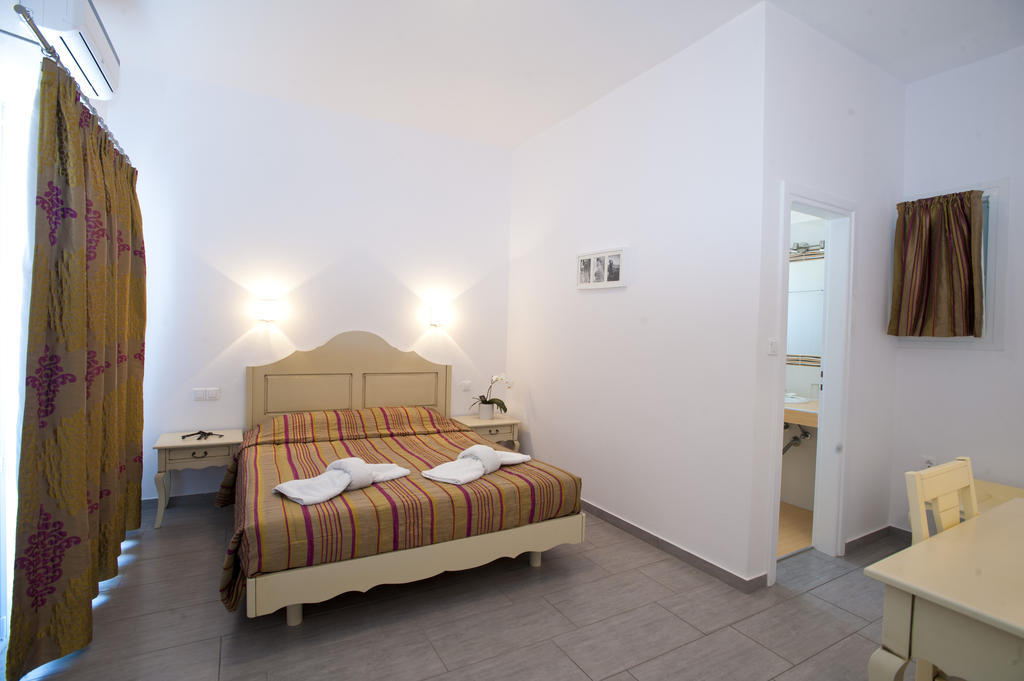 Anna-Maria Mykonos Hotel Glastros  Room photo